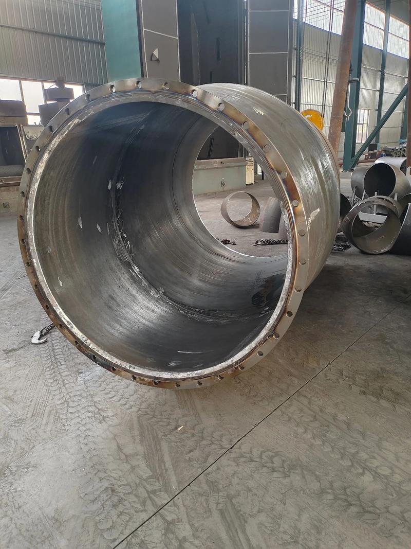 耐磨管材全解析 衬塑PO管道、衬四氟钢管与耐磨衬胶管件的选购与应用